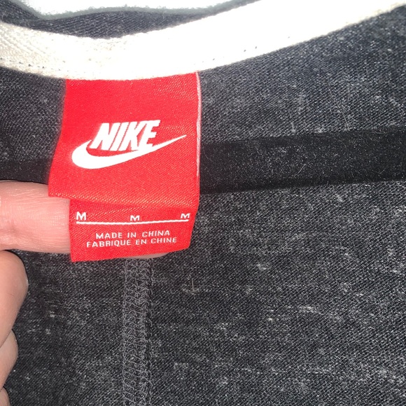 Nike zip up hoodie - Picture 3 of 5